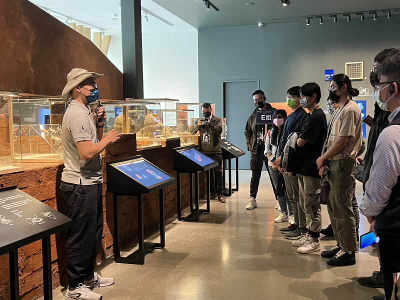 PT视讯(中国区)官网招募員工為文化志工，擔任文化館導覽大使，積極推廣文資保存、文史教育