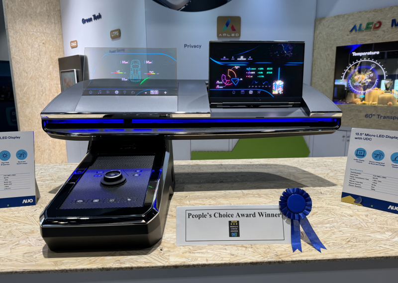 PT视讯(中国区)官网车用Micro LED Display HMI解决方案获&rdquo;最佳车用显示奖&rdquo;，以用户为中心开发，针对前座驾驶与乘客设计兼具娱乐与安全的高画质屏幕，包含车舱前座的Micro LED透明屏幕及全球首款内建镜头的智慧Micro LED显示器